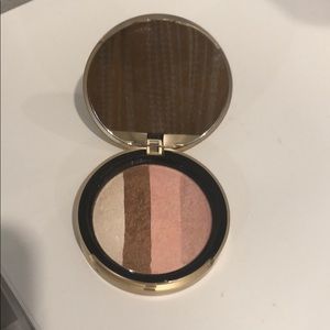 Too faced snow bunny bronzer highlighter